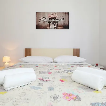 Apartman Lijo アパート *